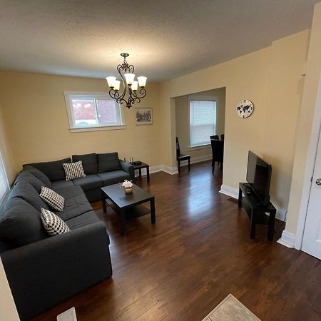 Falls Family House 5 Min Walk To Casino Falls All Attractions!! Niagara Falls Extérieur photo