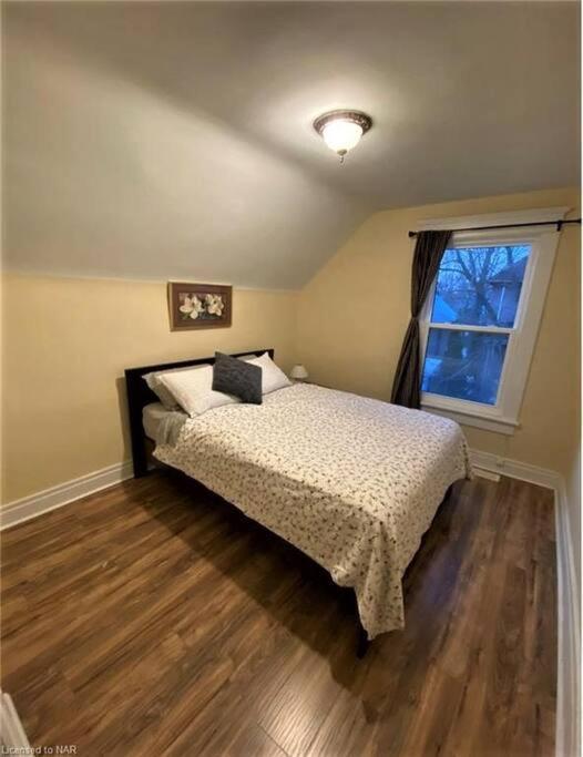 Falls Family House 5 Min Walk To Casino Falls All Attractions!! Niagara Falls Extérieur photo